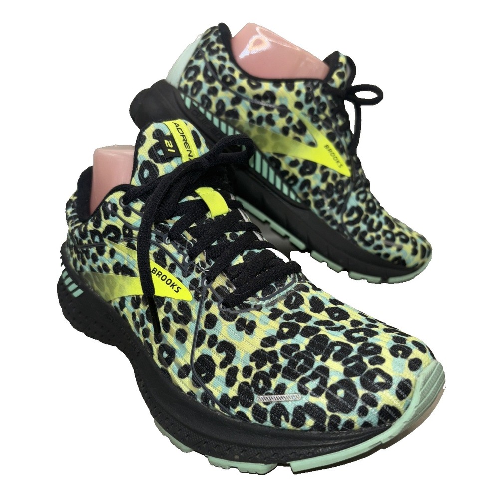 Brooks Adrenaline 21 Run Wild Women's Size 7.5 Running Shoes Nightlife Cheetah